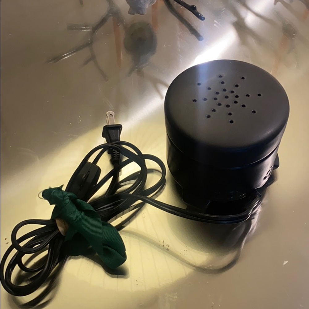 Rare Aveda essential oil diffuser- excellent con.!